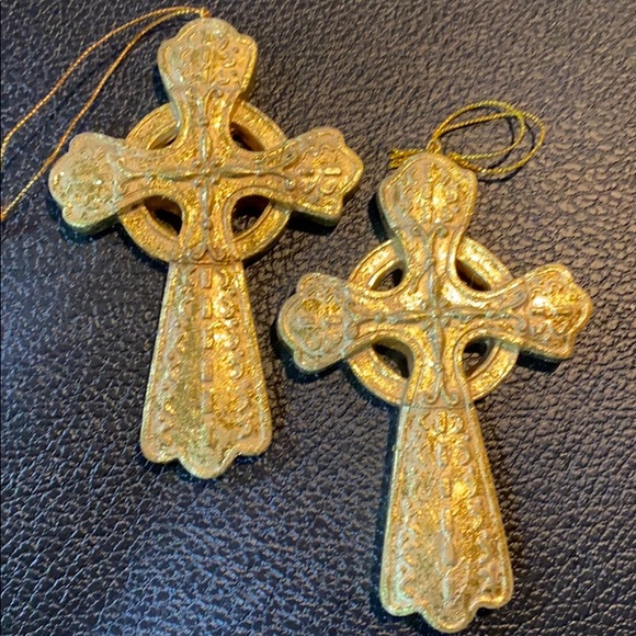2 gold Celtic cross ornaments - Picture 4 of 4